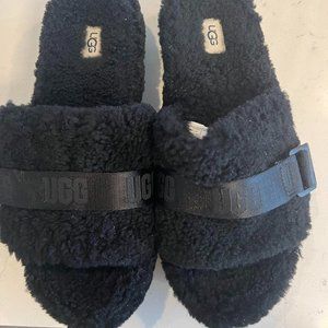 Ugg Fluffita Slide Slipper in Black Size 11